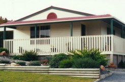 TRADITIONAL WITH BULLNOSE VERANDAH